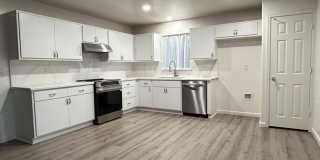 Stunning 4 Bedroom Remodel in Harbor Shores Gallery 6