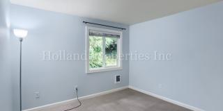 2BR Portland Home | Skylight, Wood Fireplace & Screened Porch 2BR Portland Home | Skylight, Wood Fireplace & Screened Porch Gallery 17