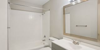 Mission Manor Apartments Gallery 16