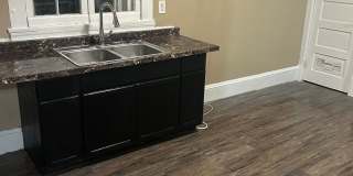 4bd Single Cash Pay/Section 8 *1/2 OFF SECURITY DEPOSIT SPECIAL* Gallery 3
