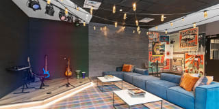 Ivy & Green Gallery 7