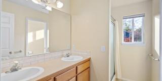 Coeur d' Alene Place! Gallery 27