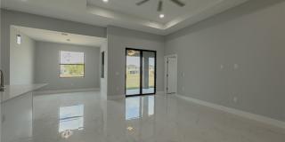 417 Paddock Street Gallery 11