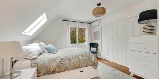 25 Miami Avenue Gallery 16