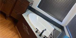 7020 Albatross Attic Street Gallery 59