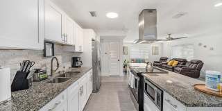 8017 DELL DRIVE Gallery 1