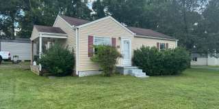 FOR LEASE- 2 BED, 2 BATH SINGLE FAMILY HOME IN LEBANON! Gallery 1