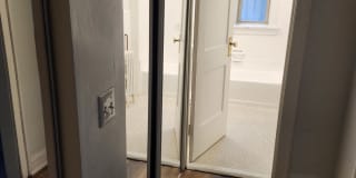 2322 Commonwealth Gallery 9