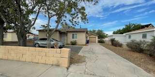 ADORABLE WEST MESA HOME 2 Bedroom 1/BA 1/CG BYA Gallery 10