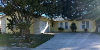 3 Bedroom, 2 Bath Single-Family Home with 2-Car Garage and Fenced Backyard in Orlando Gallery 1