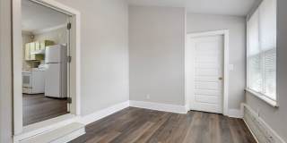 1736 Fenwick Street Gallery 15