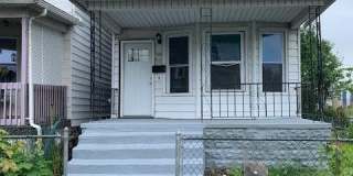 886 Scanlon Avenue Gallery 1