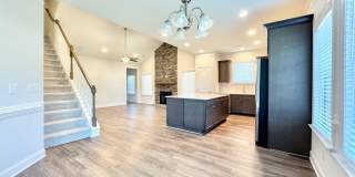 Updated 3 Bedroom High Point Condo with Large Bonus Room! Gallery 6