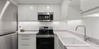 Desirable Updates Lake Oswego Condo 1Bed/1Bath - Mt Park Desirable Updates Lake Oswego Condo 1Bed/1Bath - Mt Park Gallery 1