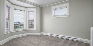 Elegant Renovation! HUGE 1 Bed 1 Bath Available Now! Gallery 76