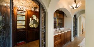 718 N Rodeo Dr Gallery 22