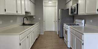 462 Village Creek Drive Gallery 2