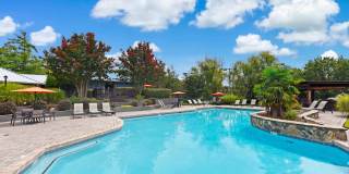 District at Hamilton Place Apartments Gallery 16