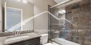 Stylish Townhouse 2bed / 2bath, 2 car garage and AC in Gated Community Near Powers Corridor Gallery 12