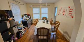 $1k Rebate! Oversized House w 4 Parking Spots Inc.  Laundry in Unit.  Fits up to 10 ppl (Would Cost Extra) Gallery 16