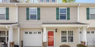 Lovely Townhome - Great Fletcher Location! Gallery 1