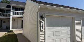 723 Robin Road Gallery 1