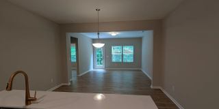 Room in 5 Bedroom Home at Reeves St Gallery 3