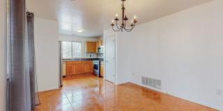 NORTH WEST 3/BD 2/BA 2/CG House Gallery 9