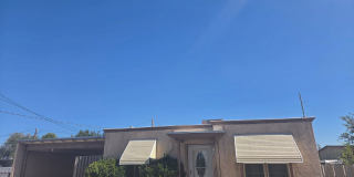 Three Bedroom Pet Friendly Home! Gallery 1