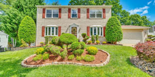 Modern 4 BR Colonial Retreat in River Bend Estates Gallery 1