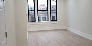 944 North Damen Avenue Gallery 6