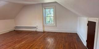 33 E 4TH Street Gallery 17