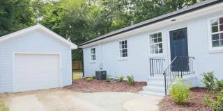 Beautiful 2 bedroom duplex in downtown Raleigh Available Early August! Gallery 1