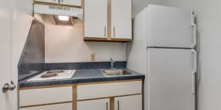 Waterford Studios Fully Furnished with Utilities Included Gallery 2