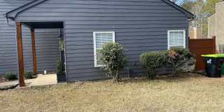 Room in 3 Bedroom Home at Parkside Dr Gallery 1