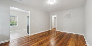 1313 E 55th Street Gallery 3