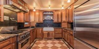 Stunning 6 Bedroom/4 Bath Historic Prairie Style Home in the Heart of Bankers Hill! Gallery 7
