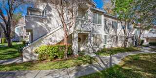 2 Bed, 2 Bath Beautiful condo available now! Gallery 1