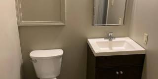 *August 2027* Great Downtown Apartment! One Block from Downtown! Gallery 16