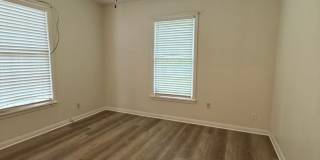 2/1 COMING SOON -NEWLY RENOVATED Gallery 12