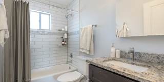 Mark-Hall Gallery 32