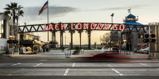 Modera Jack London Square Gallery 39