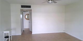 2455 NE 51st Street Gallery 7