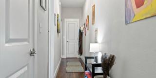 909 CEDAR Street Gallery 6