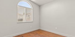 Grand 4-Bedroom San Leandro Home w/ Custom Upgrades Grand 4-Bedroom San Leandro Home w/ Custom Upgrades Gallery 40