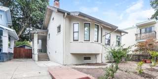 1920 North Berkeley 2 Bedroom Bungalow Available! 1920 North Berkeley 2 Bedroom Bungalow Available! Gallery 1
