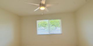 AVAILABLE NOW!! 3 BEDROOM 2 BATHROOM Home in Palm Desert! Gallery 11