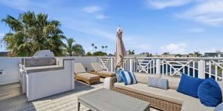 Modern Furnished Balboa Peninsula Beach House with Rooftop Deck Gallery 30