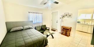 Fully Furnished Tower District Studio Gallery 7