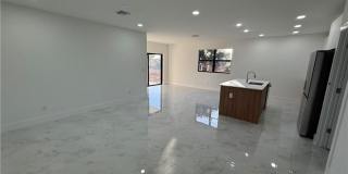 4342 NW 34th Place Gallery 4